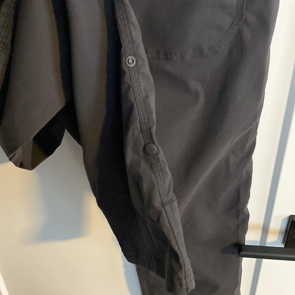 Prana Stretch Breathe Cargo Pants Belted Charcoal Gray Size 34 x 32 EUC